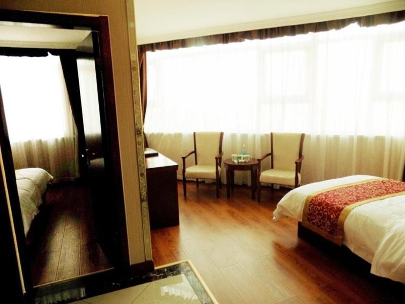 GreenTree Inn Hebei Chengde Luanping Luanyang Road Xiangyuan Road Express Hotel Beiliying Exterior foto